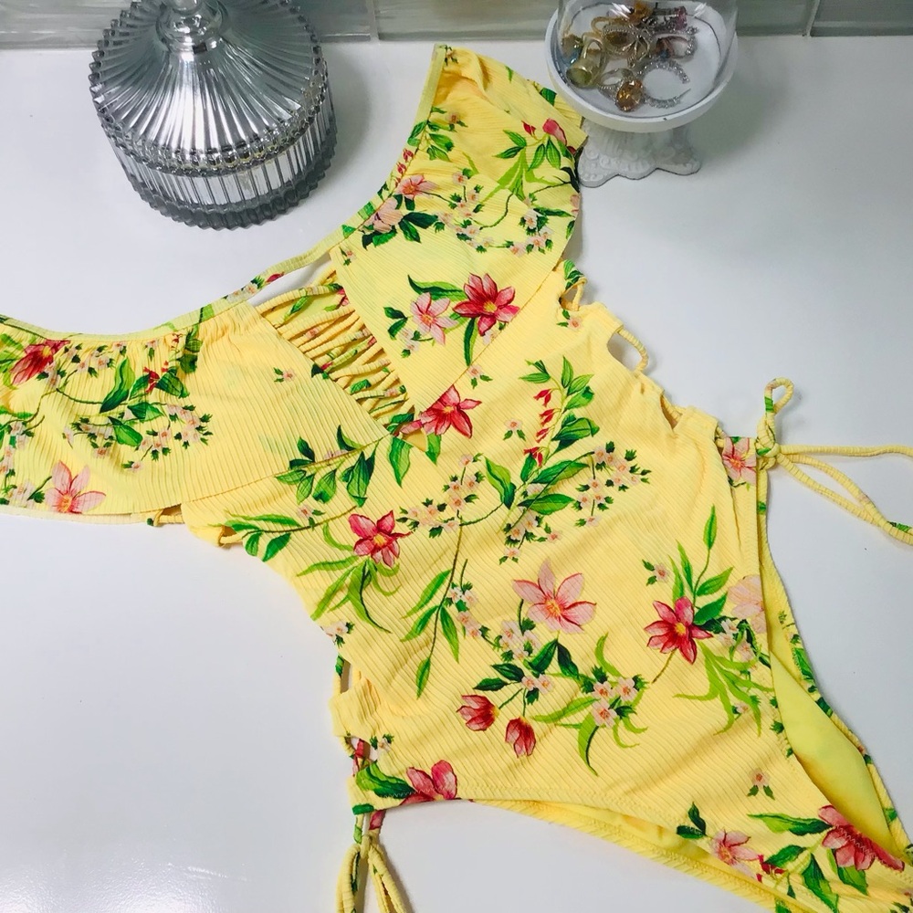 TiniBikini Off Shoulder Floral Ruffle Swimsuit Sz S NWOT!